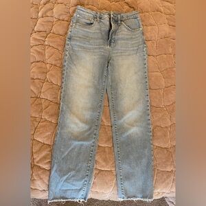Madewell The Perfect Vintage Jean size 28 light wash with raw hem